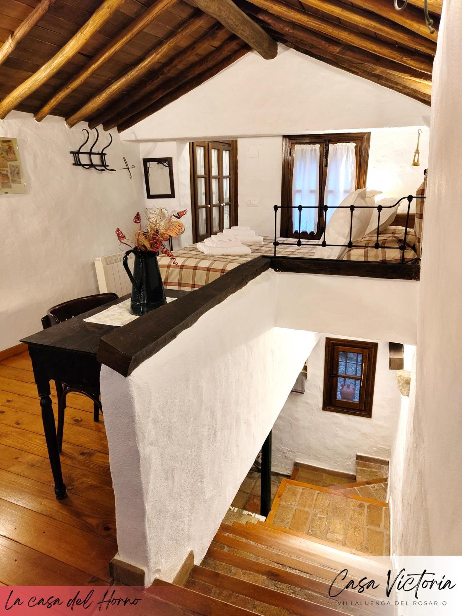 Conjunto Rural Casa Victoria Guest House Villaluenga Del Rosario Bagian luar foto