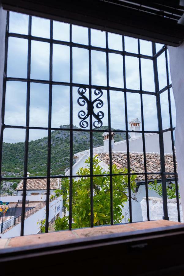 Conjunto Rural Casa Victoria Guest House Villaluenga Del Rosario Bagian luar foto
